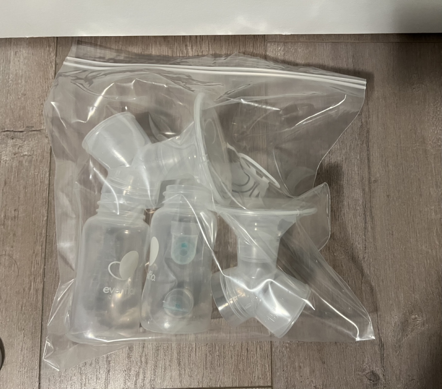Evenflo - Double Electric Breast Pump - photo 3