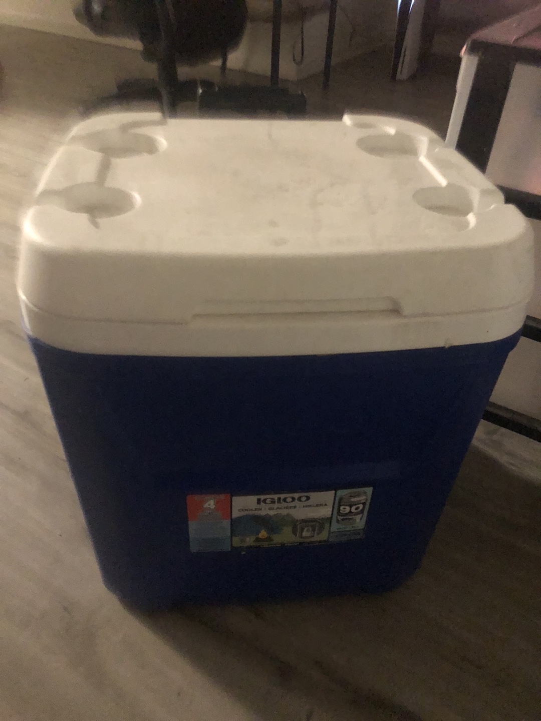 IGLOO 48 Qt. Rolling Cooler