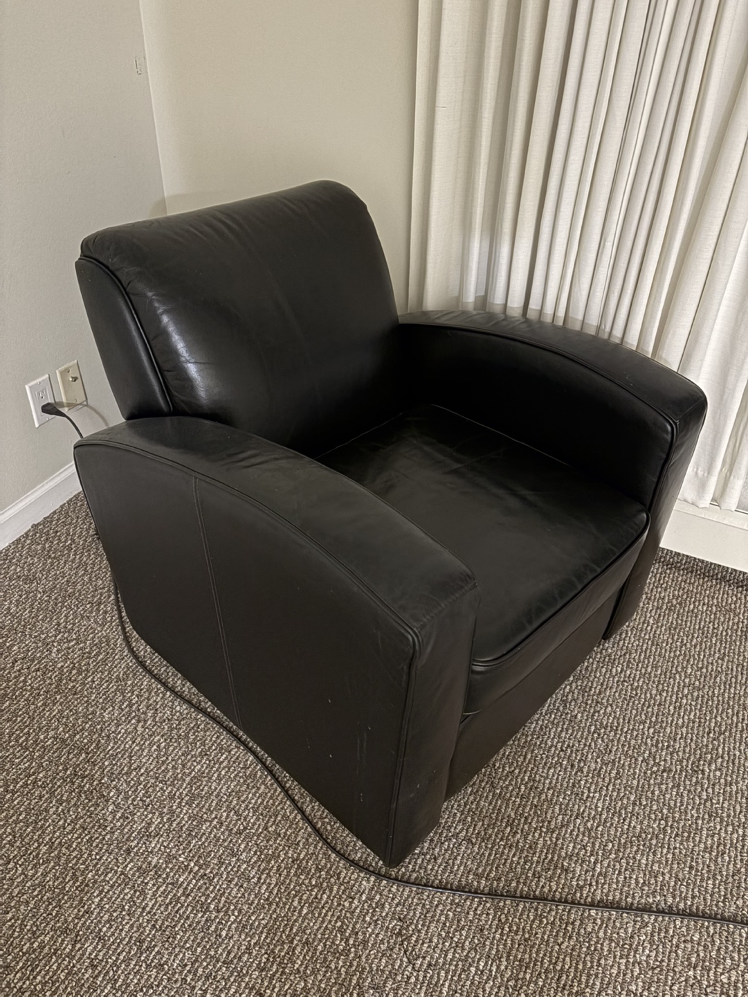 Black Leather Armchair - photo 2