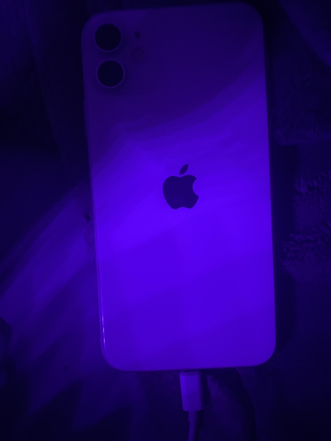 iPhone 11 -