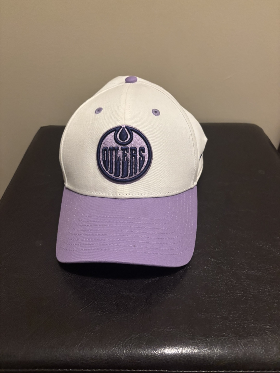Edmonton Oilers NHL Hockey Fights Cancer Hat