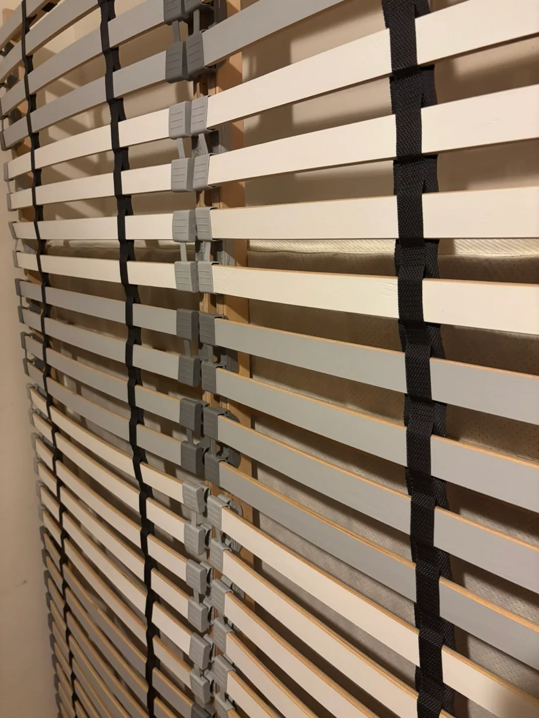 IKEA Lonset Slatted Bed Base - Queen image indicator(2)