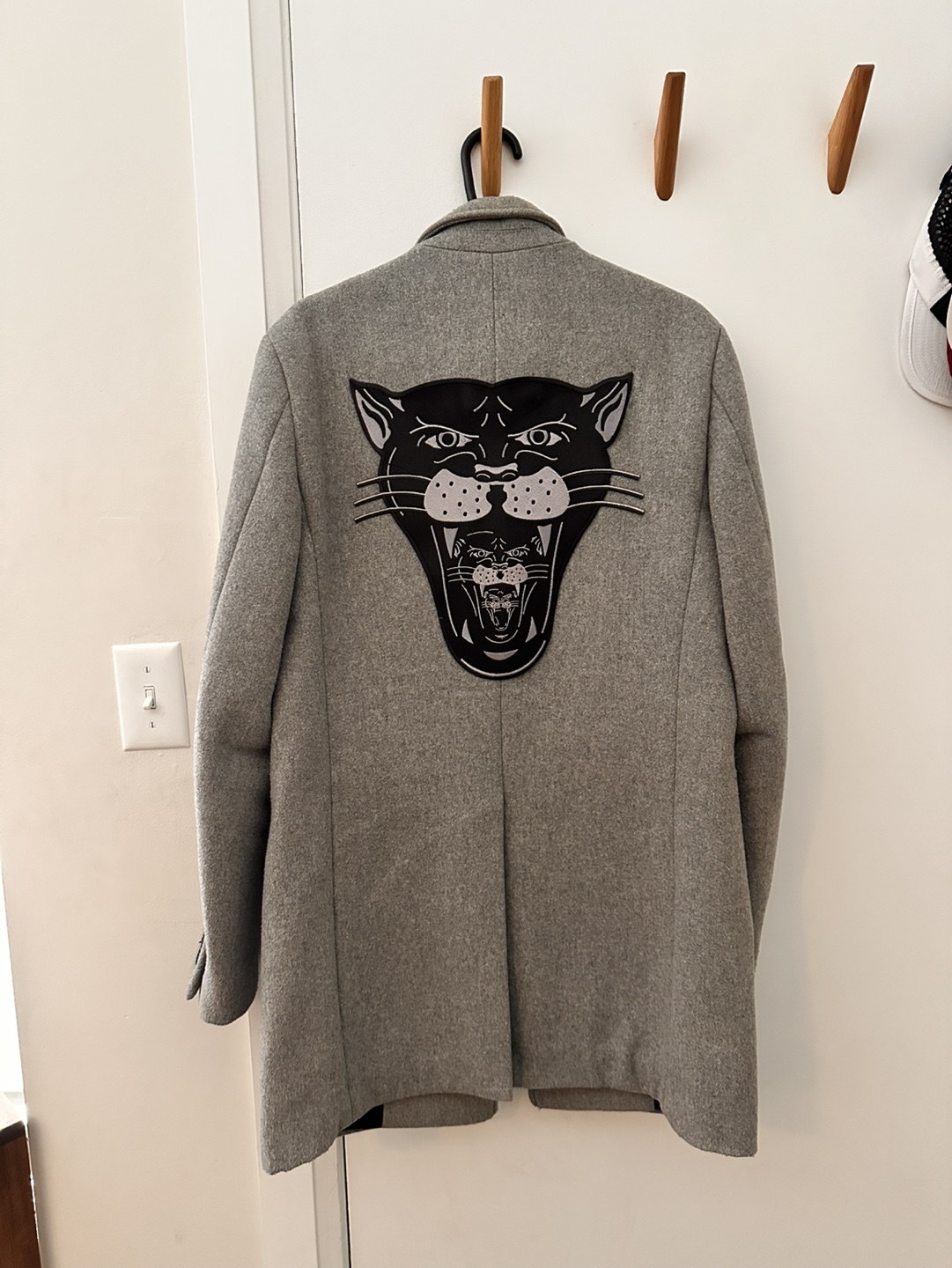 Men's Grey Wool Coat with Panther Patch - photo 3