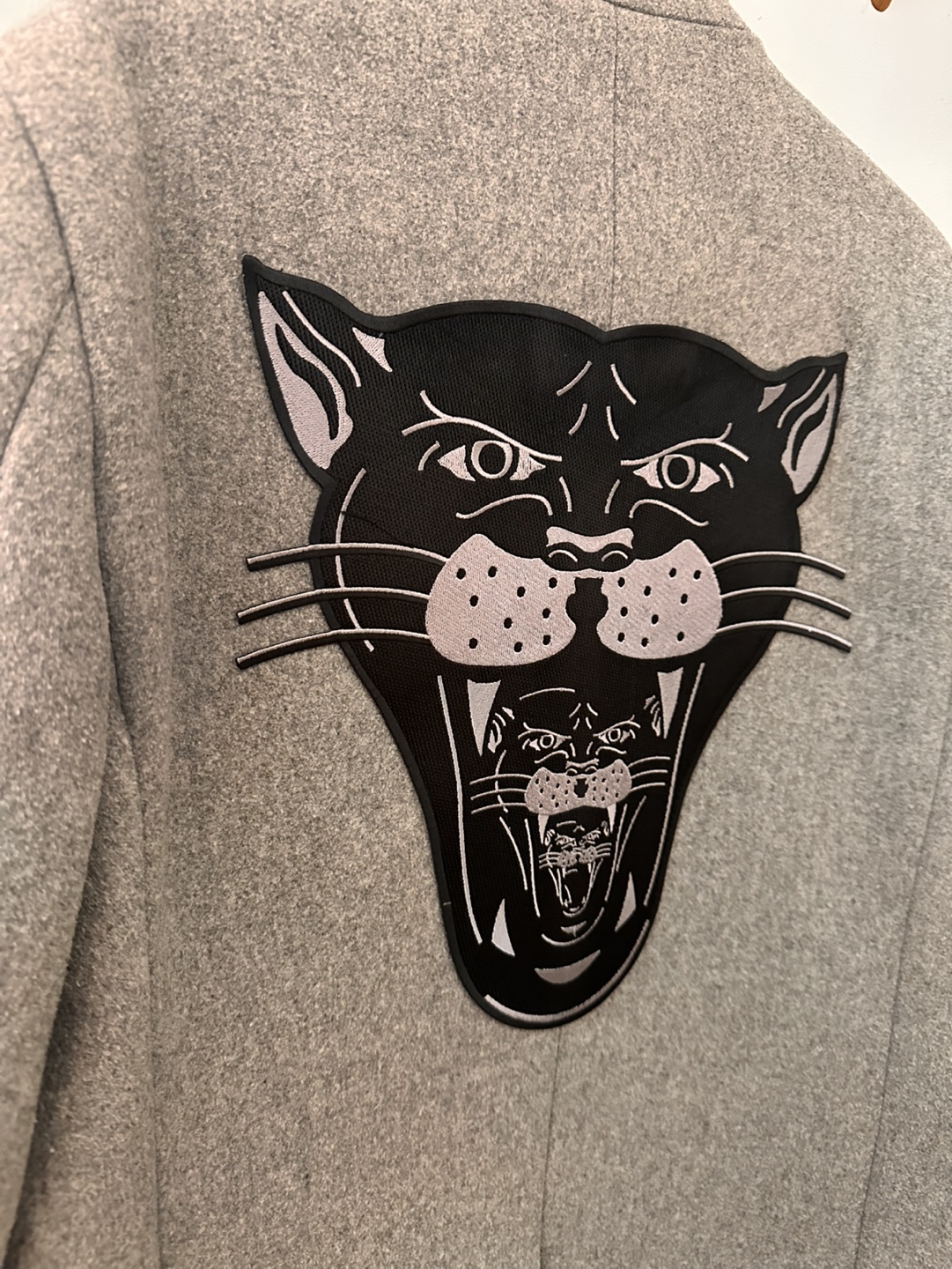 Men's Grey Wool Coat with Panther Patch - photo 4