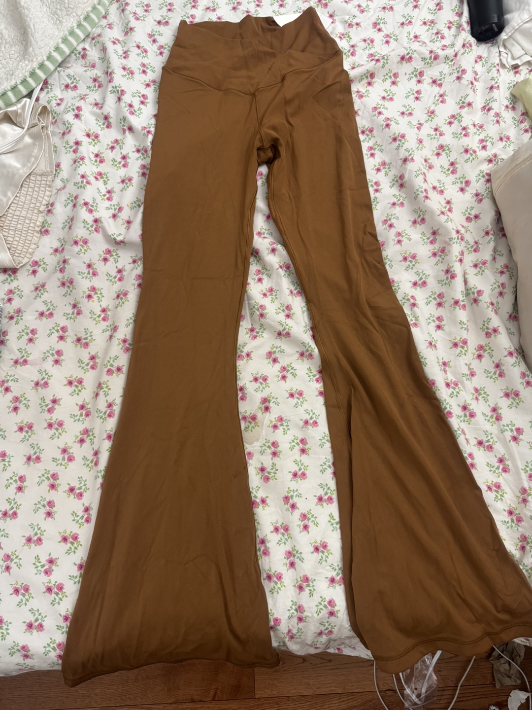 Aerie High-Rise Flare Leggings -M