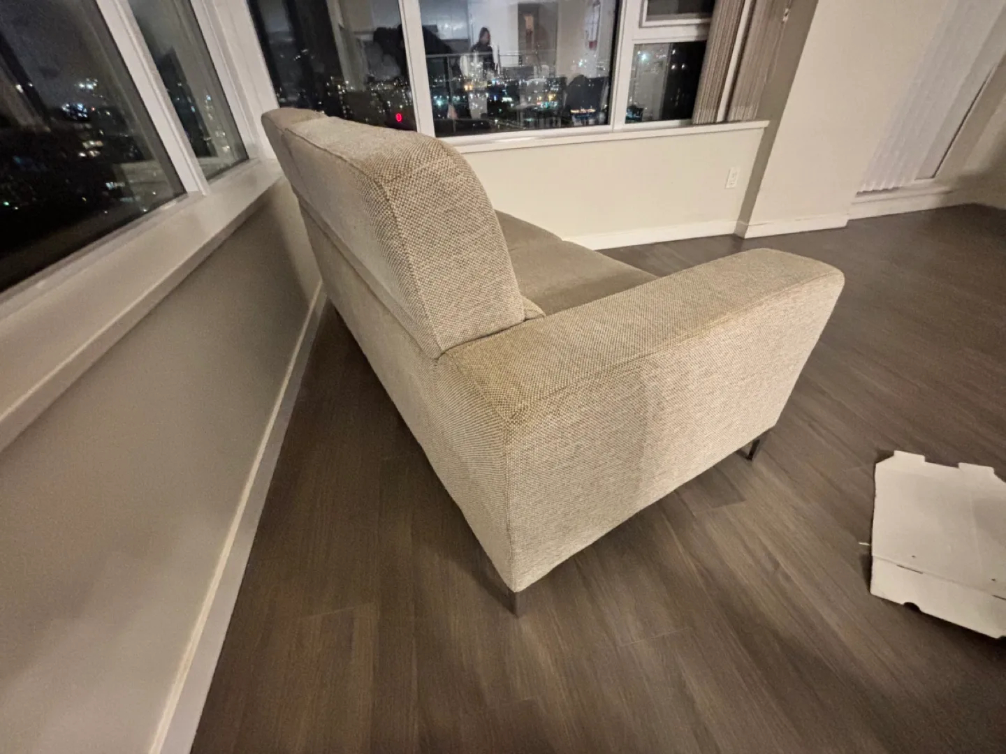 Two-seater Sofa with Metal Legs image indicator(5)