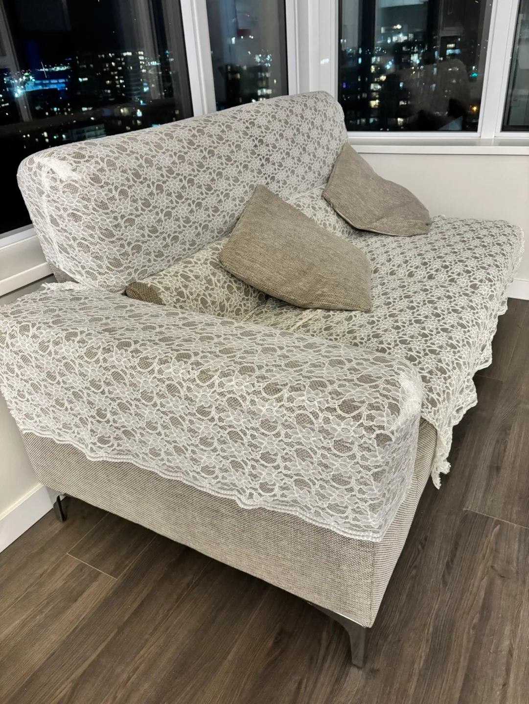 Two-seater Sofa with Metal Legs image indicator(2)