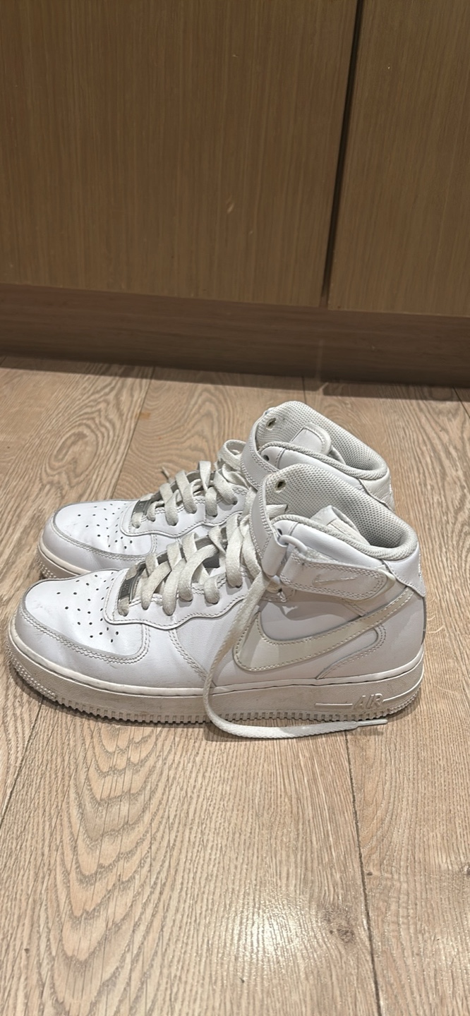 Nike Air Force 1 Mid