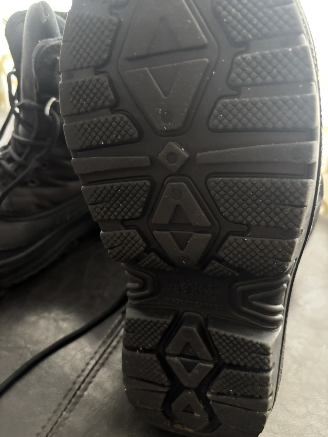 Men's Size 8 Black Winter Boots with 3M Thinsulate - photo 4