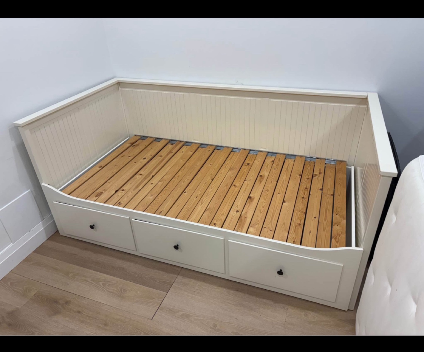 IKEA HEMNES Daybed Frame with 3 Drawers - Twin - White - photo 3