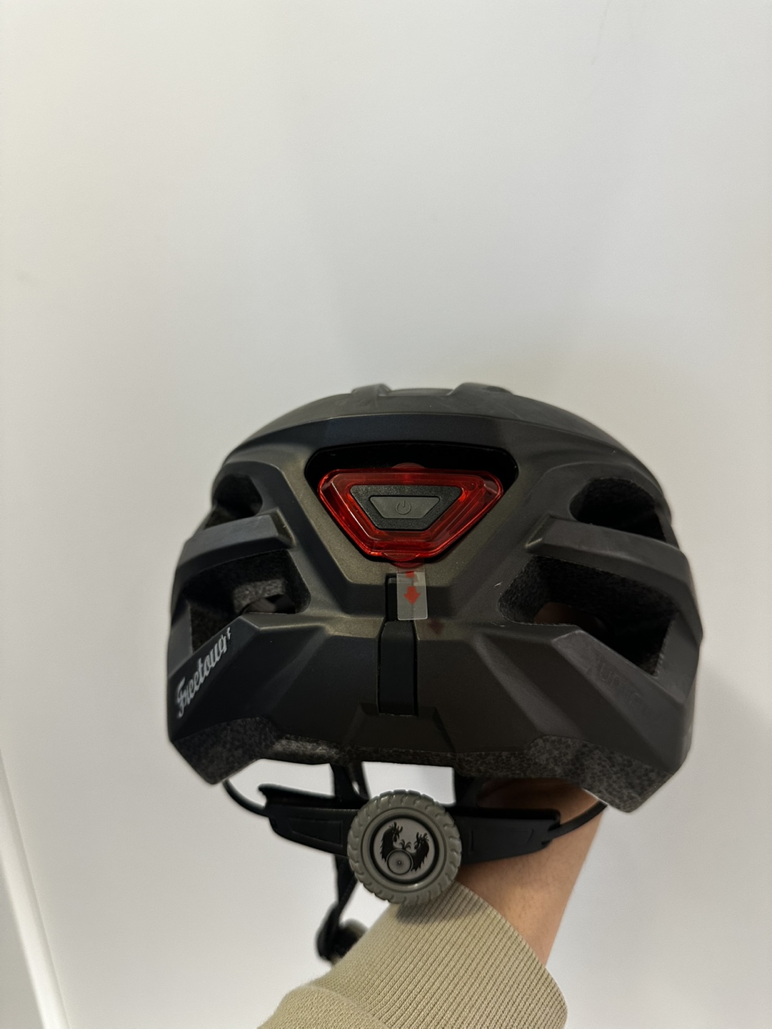 Black Adult Bike MIPS Helmet with Rear Light - photo 3