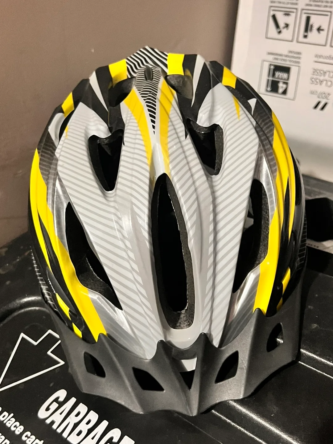 GEM Bicycle Helmet - Grey, Black, Yellow image indicator(2)