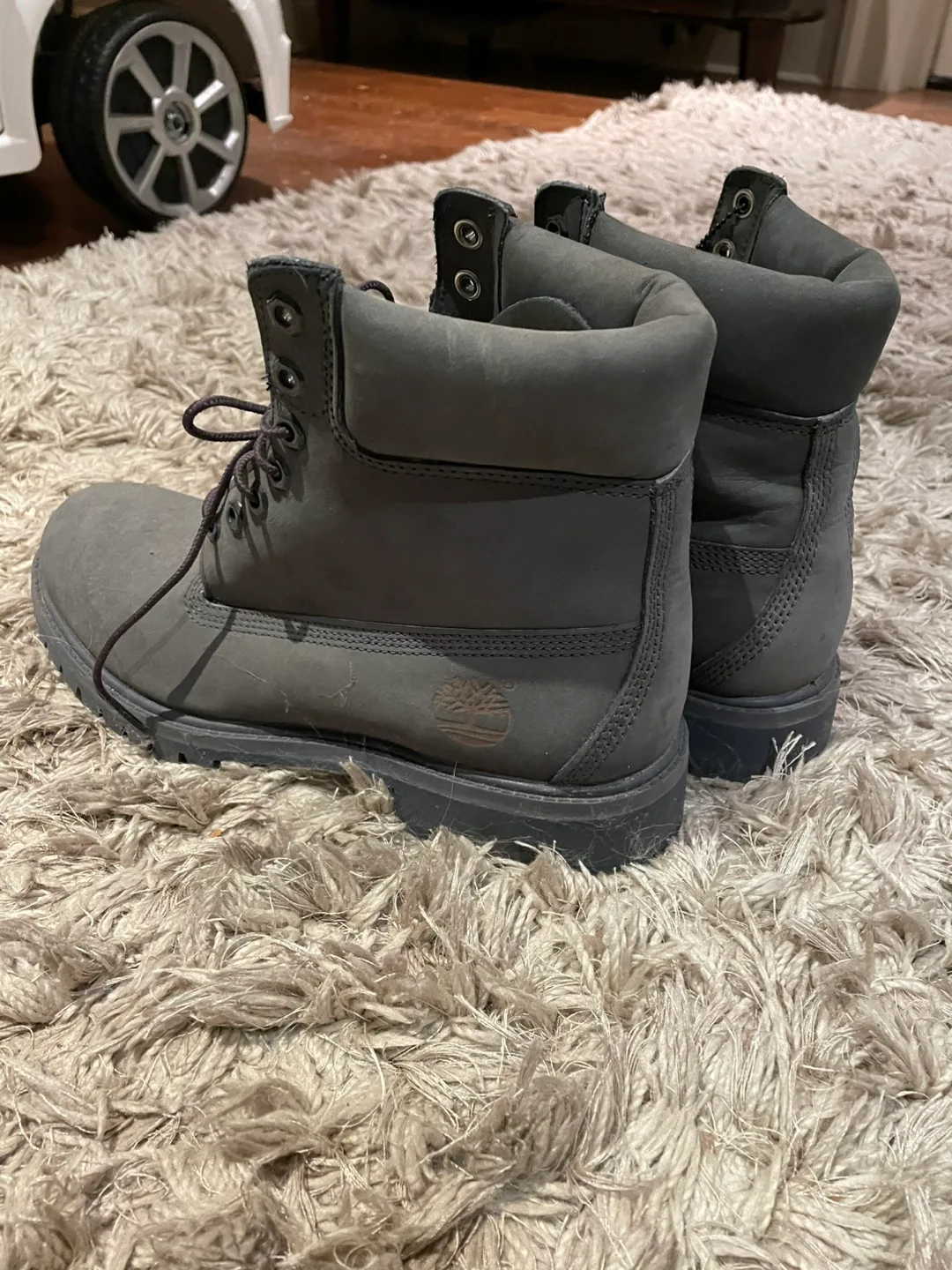 Timberland Men’s size 8 Boots image indicator(5)