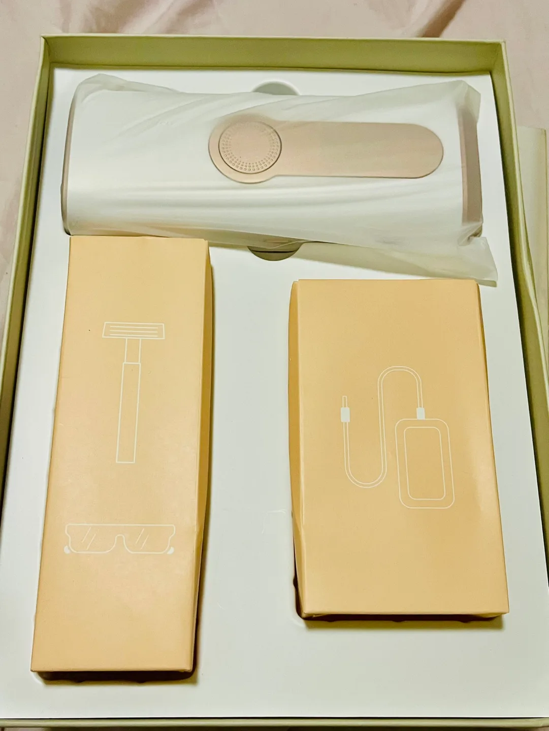 Brand New Ice-Cool Hair Removal Device - 9 Intensity Levels image indicator(3)