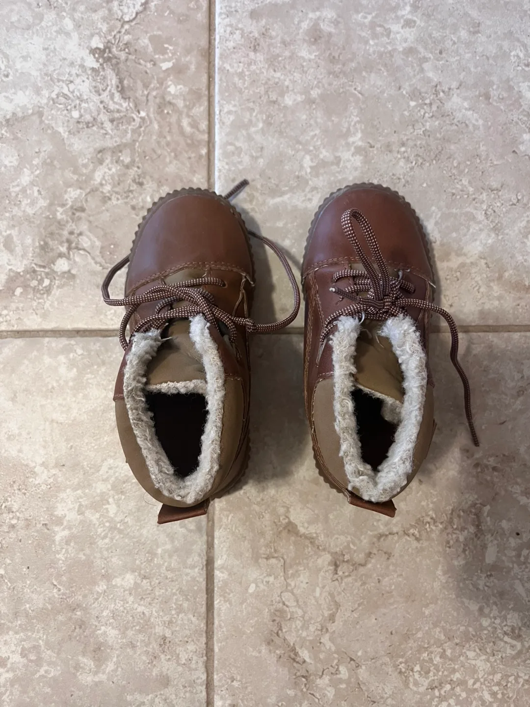 Brown toddler Boots Size 9 image indicator(2)
