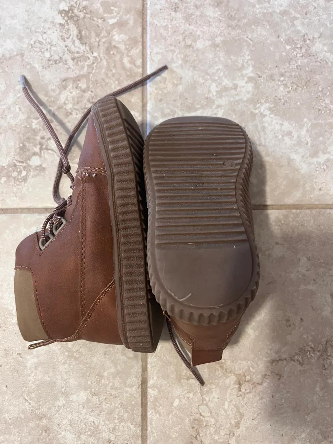 Brown toddler Boots Size 9 image indicator(3)
