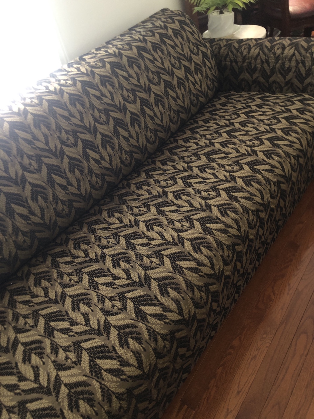 Couch - photo 2