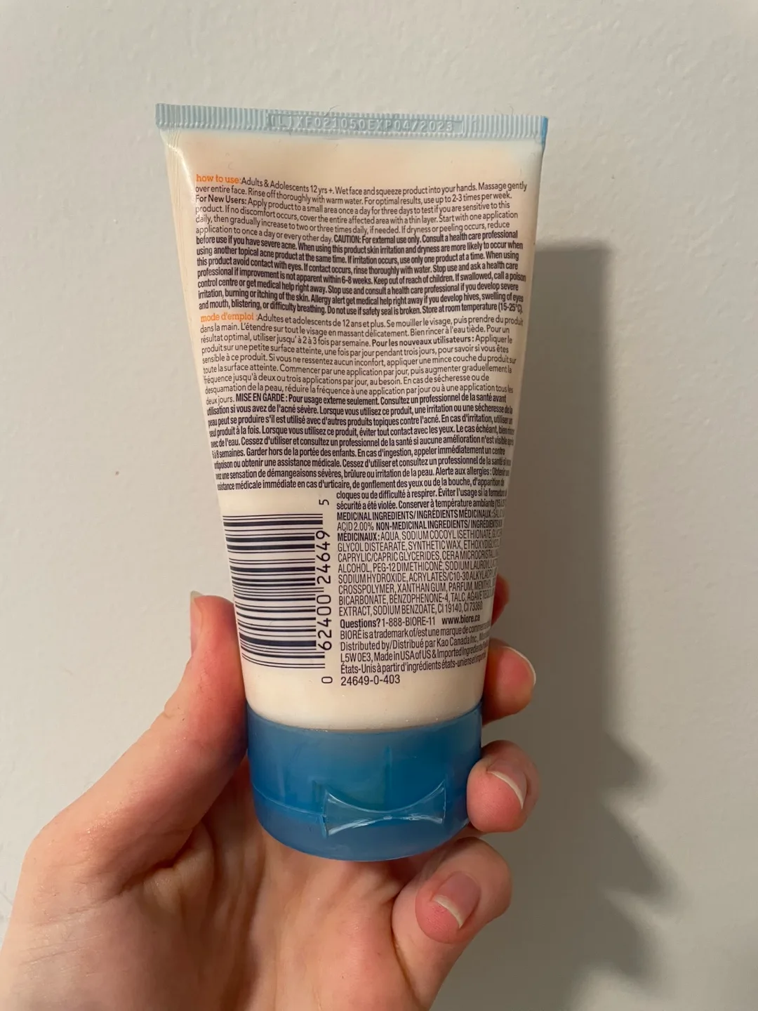 Bioré Blue Agave + Baking Soda Acne Scrub image indicator(2)