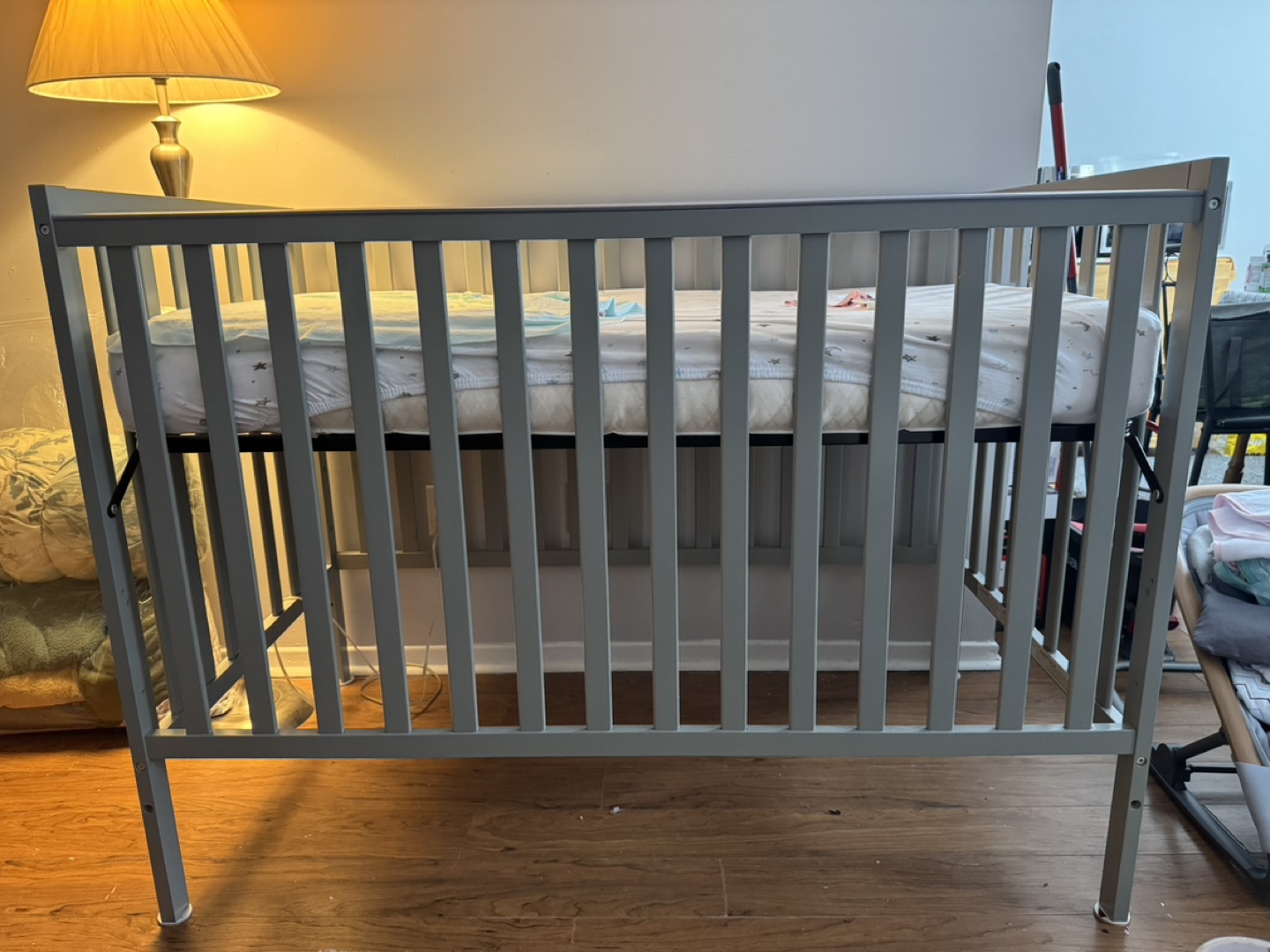 Dream On Me Synergy 5-in-1 Convertible Crib - Grey