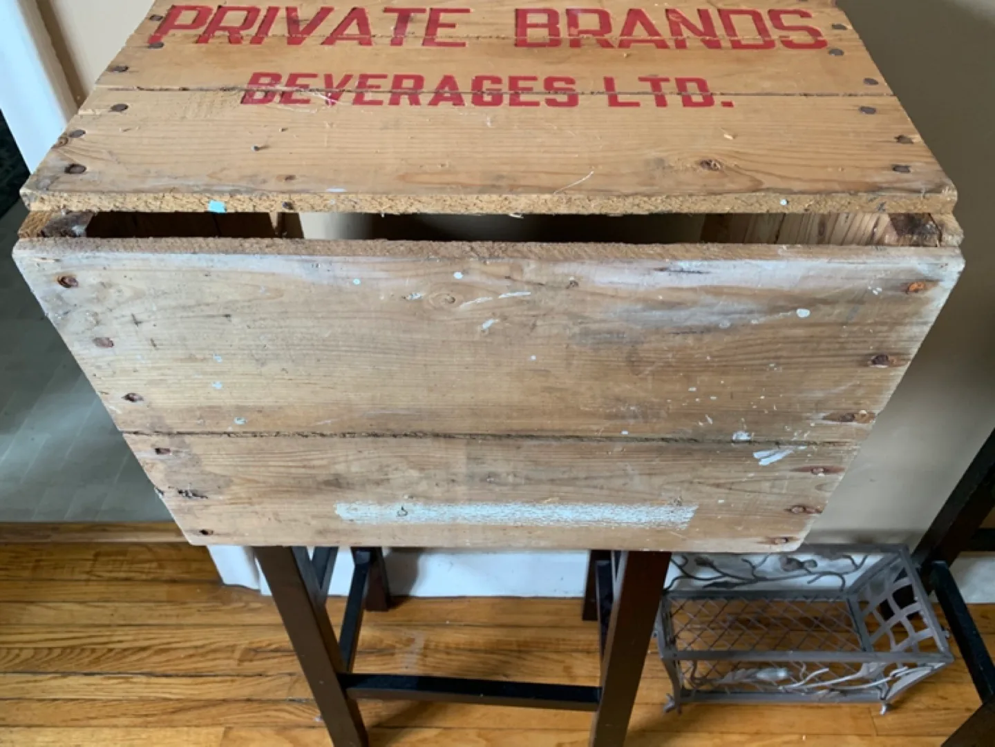 Vintage Private Brands Beverages Ltd. Wooden Crate image indicator(5)