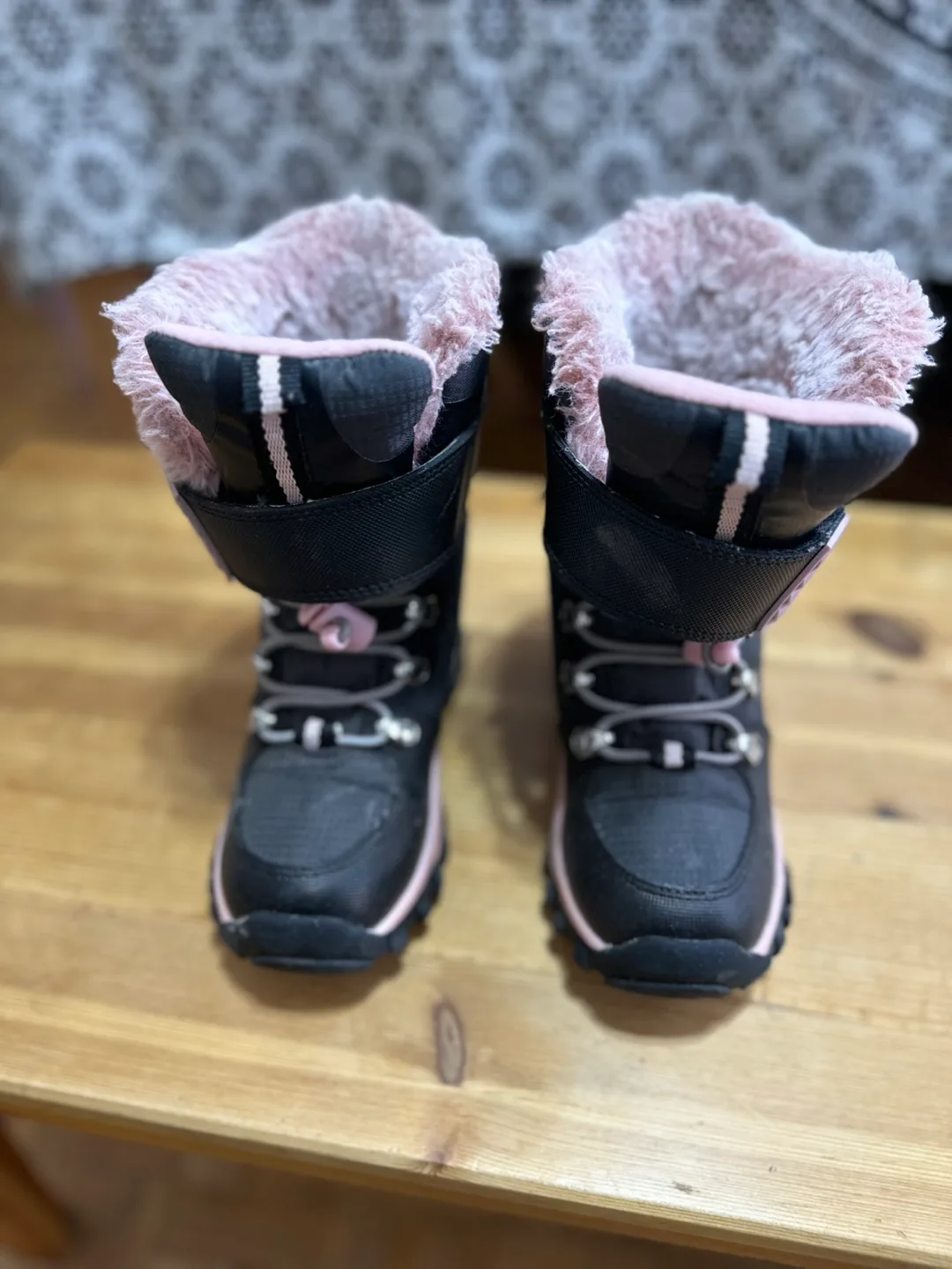 Cougar Girls' Size 12 Winter Boots thumbnail