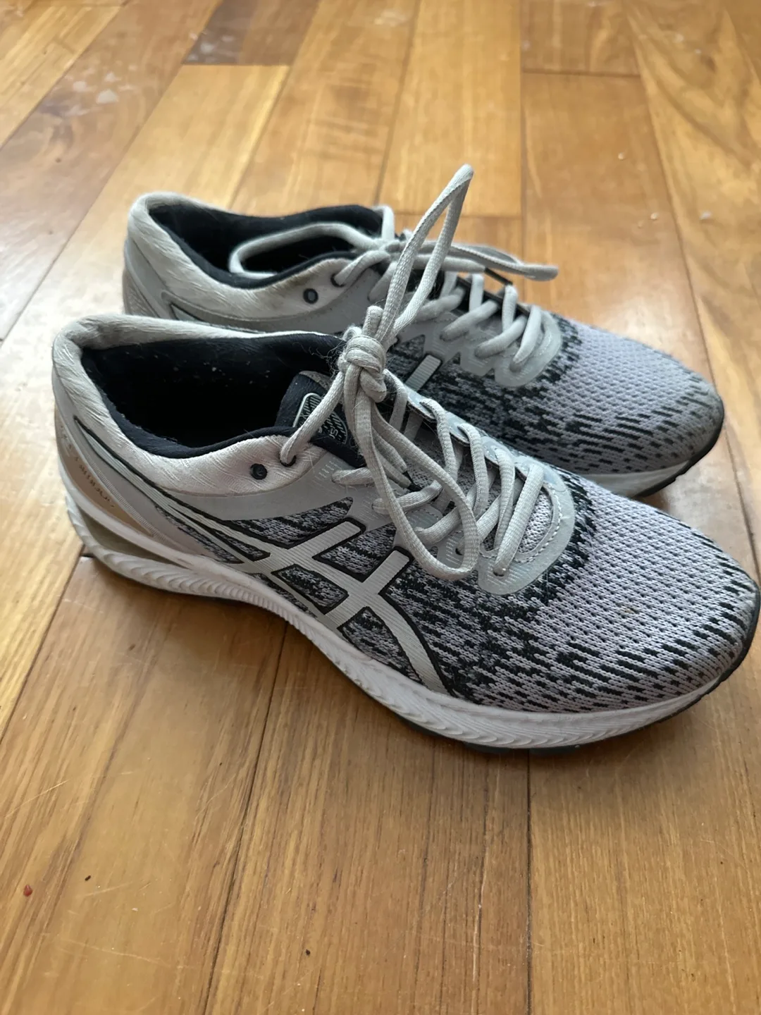 ASICS GEL-Nimbus 20 Running Shoes - Size 10 thumbnail
