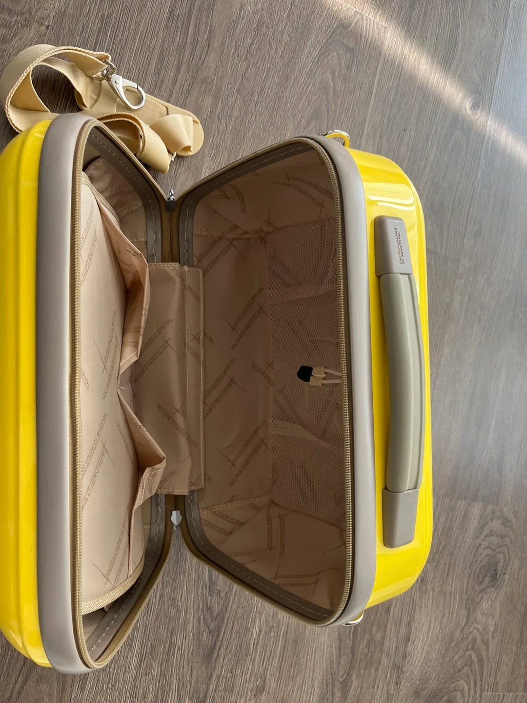 United Colors of Benetton Yellow Carry-on Suitcase image indicator(3)