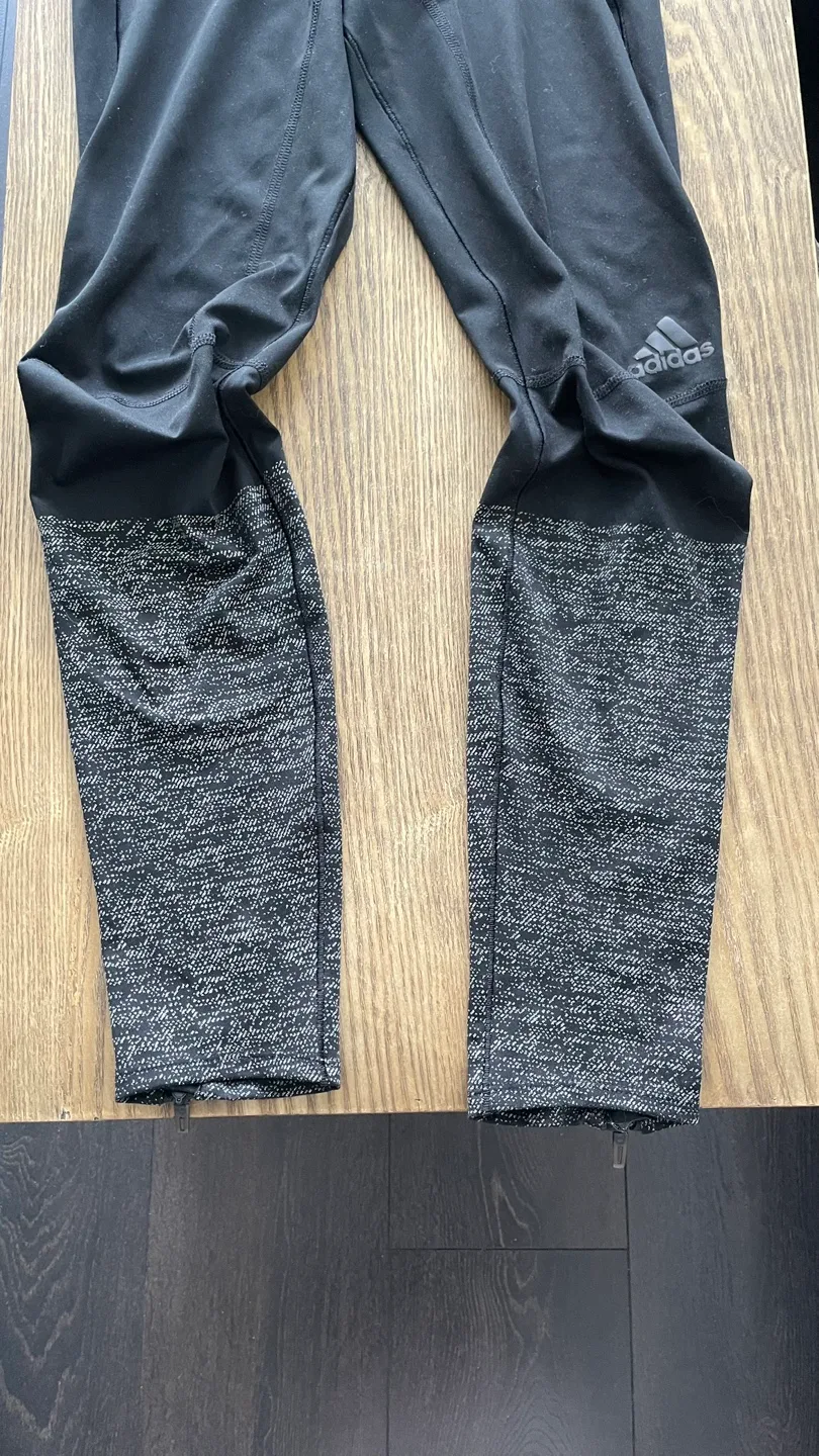 Adidas Women's Black & Grey Running Tights image indicator(3)