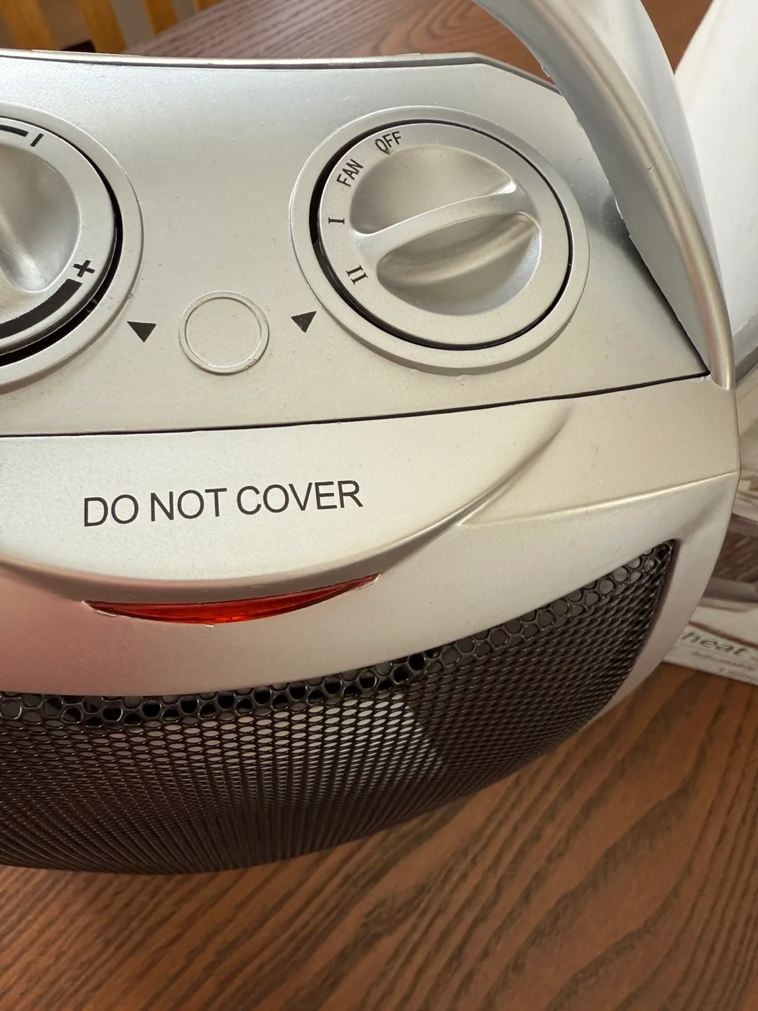 GiveBest 1500W Oscillating Ceramic Heater image indicator(3)