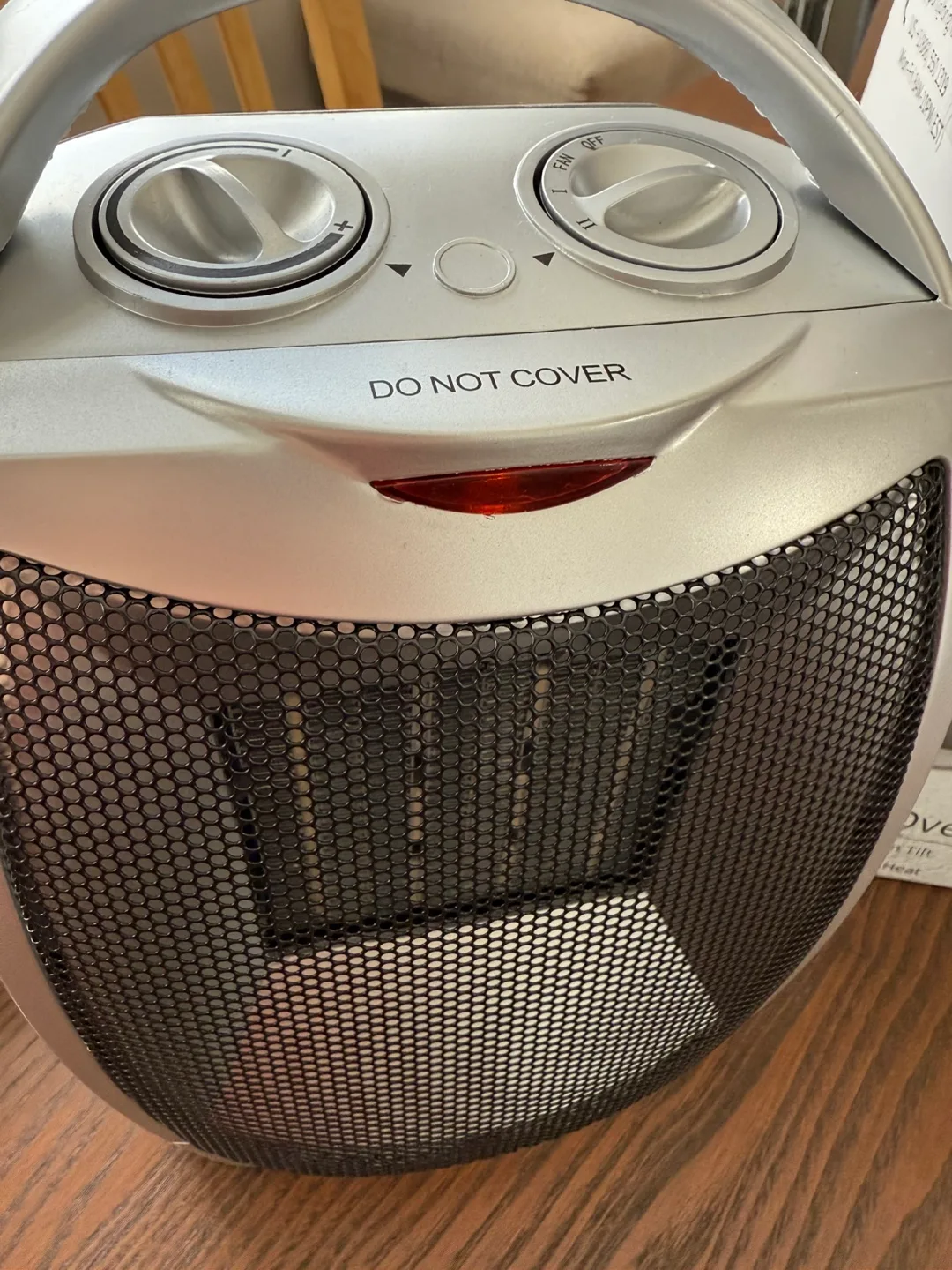 GiveBest 1500W Oscillating Ceramic Heater image indicator(2)