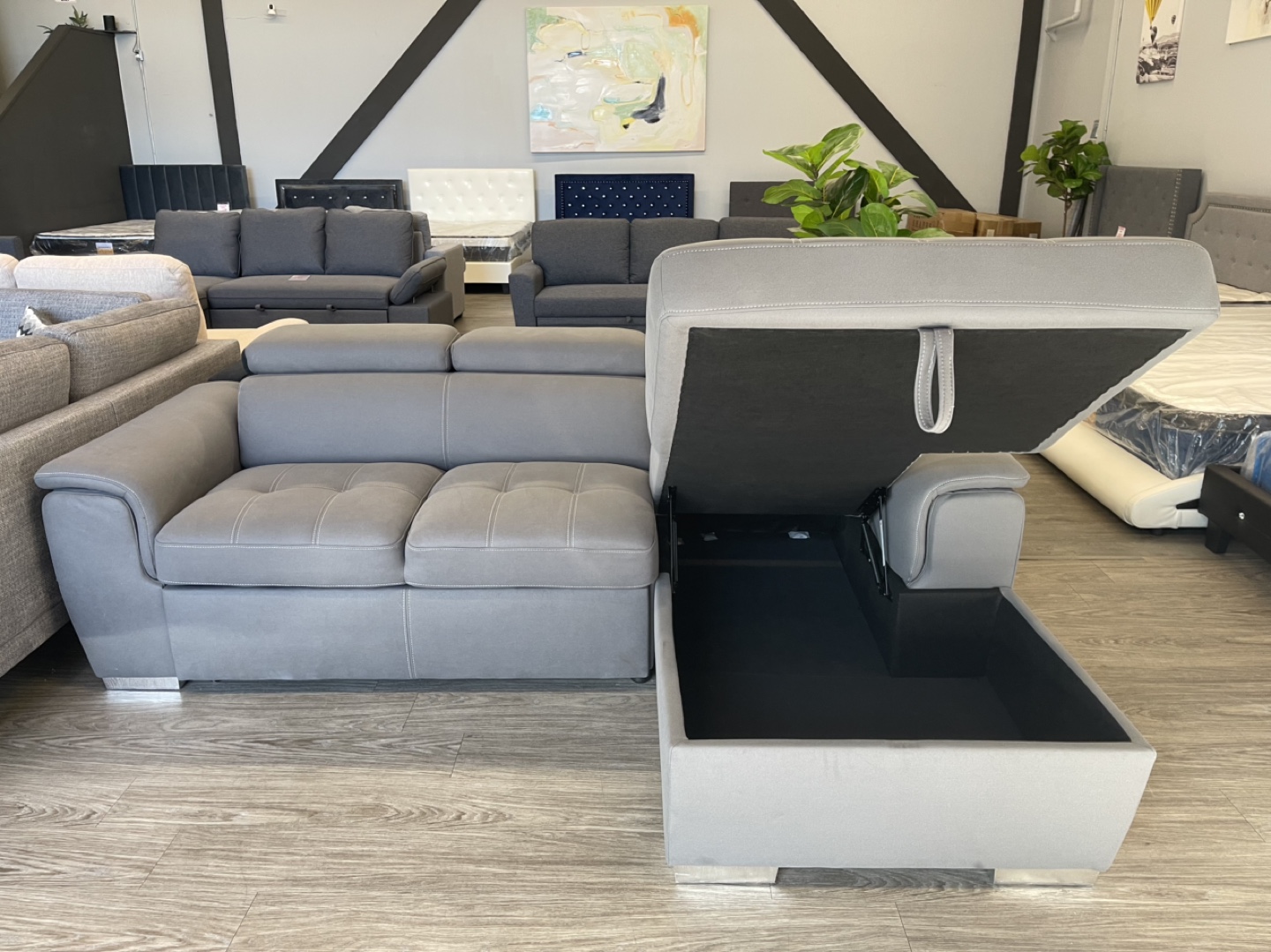 🤩Sectional Pull-Out Sofa with Storage!🤩‼️ - photo 3
