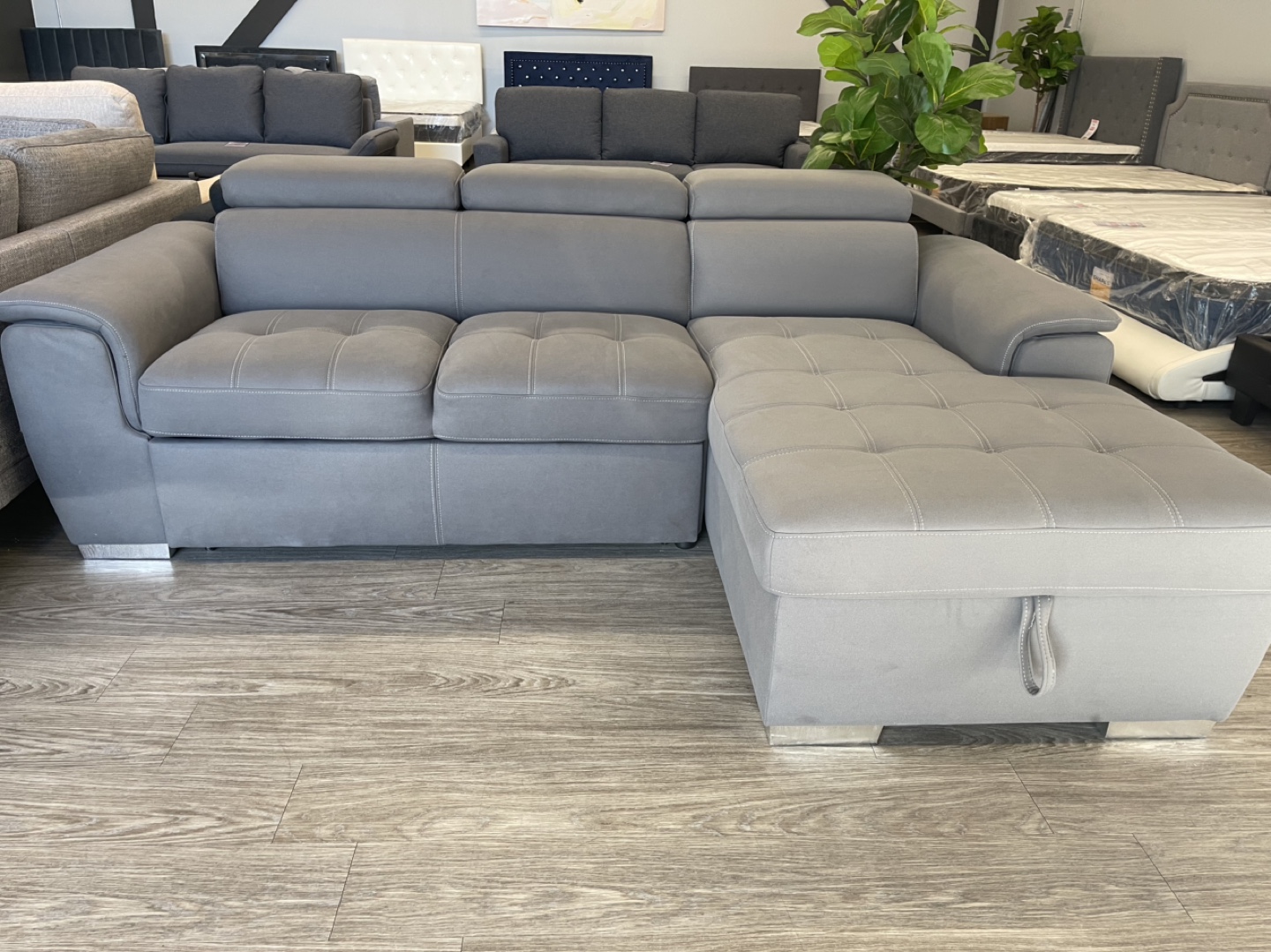 🤩Sectional Pull-Out Sofa with Storage!🤩‼️ - photo 5