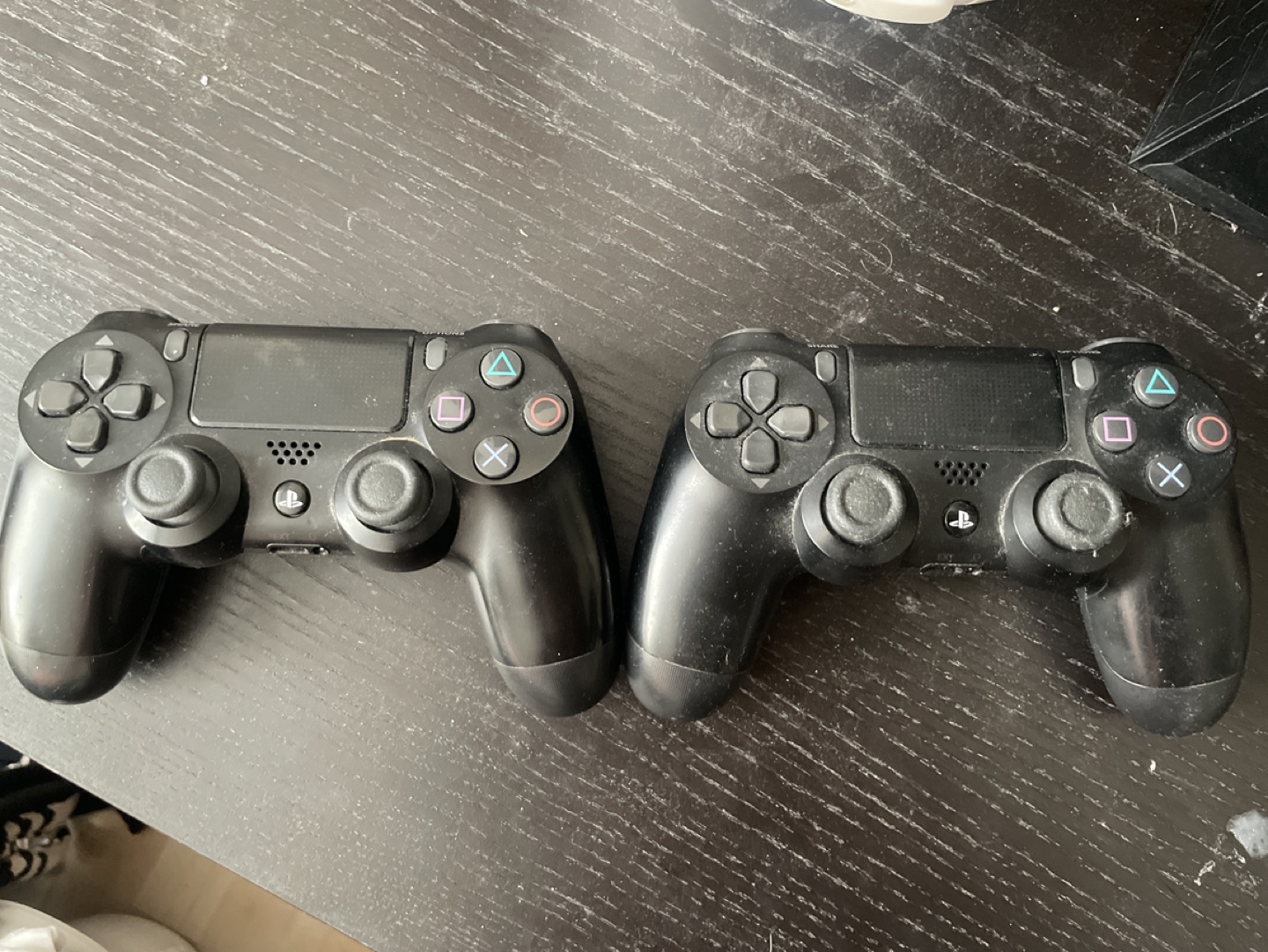 PS4 Slim Console with Two Controllers and Charging Station - photo 2