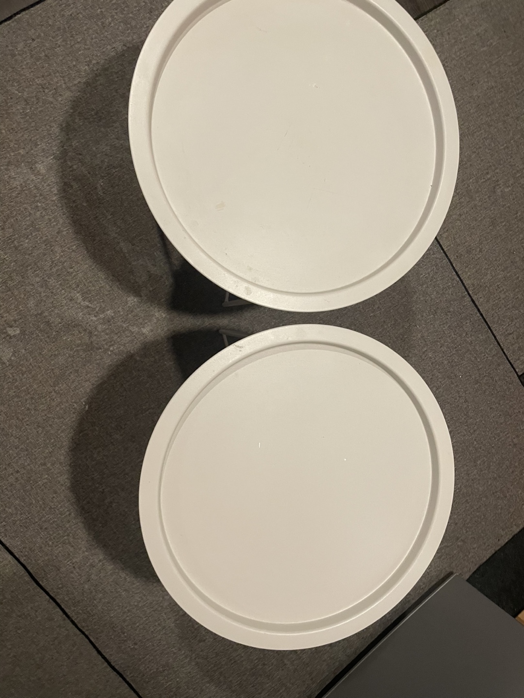 Pair of Foldable Round Side Tables - photo 5