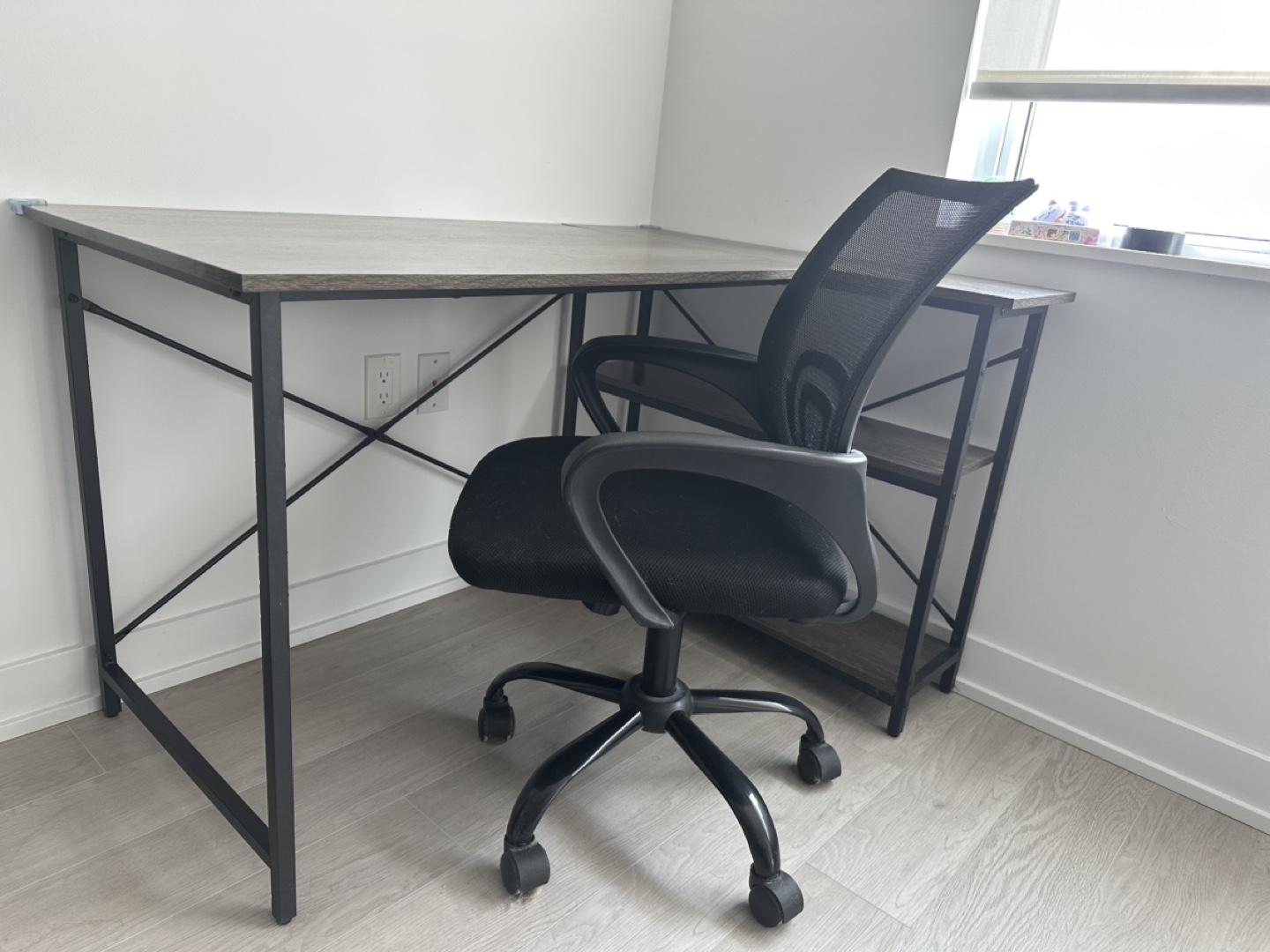 Like New Office Chair - photo 2