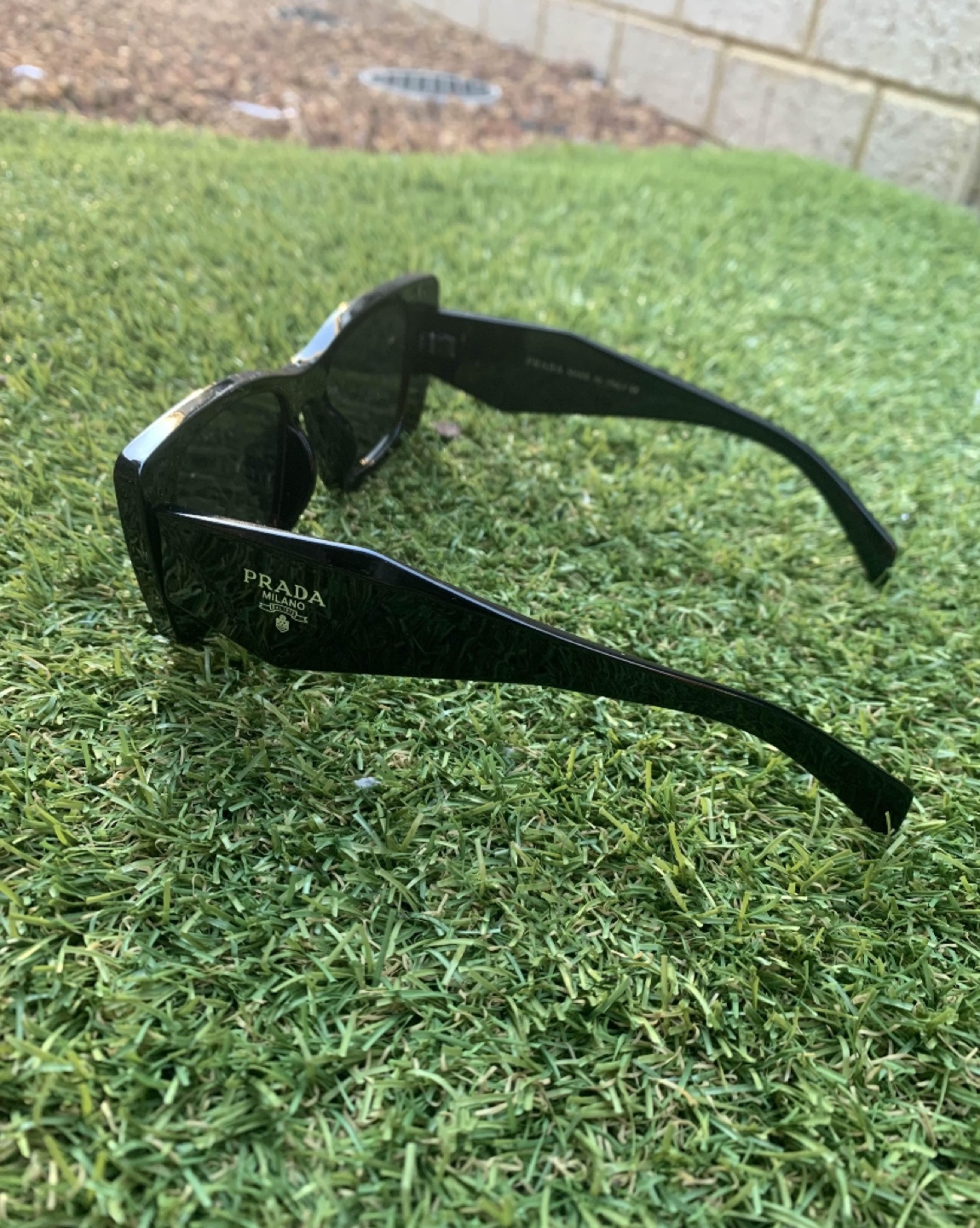 Prada sunglasses(price negotiable) - photo 5