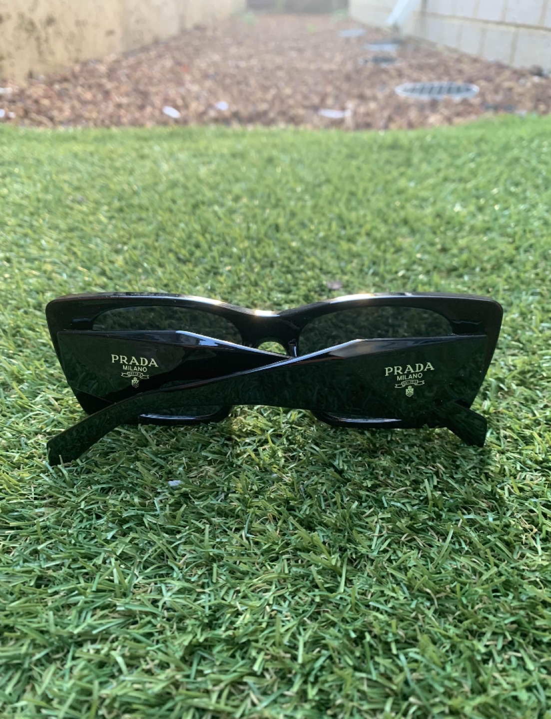 Prada sunglasses(price negotiable) - photo 3