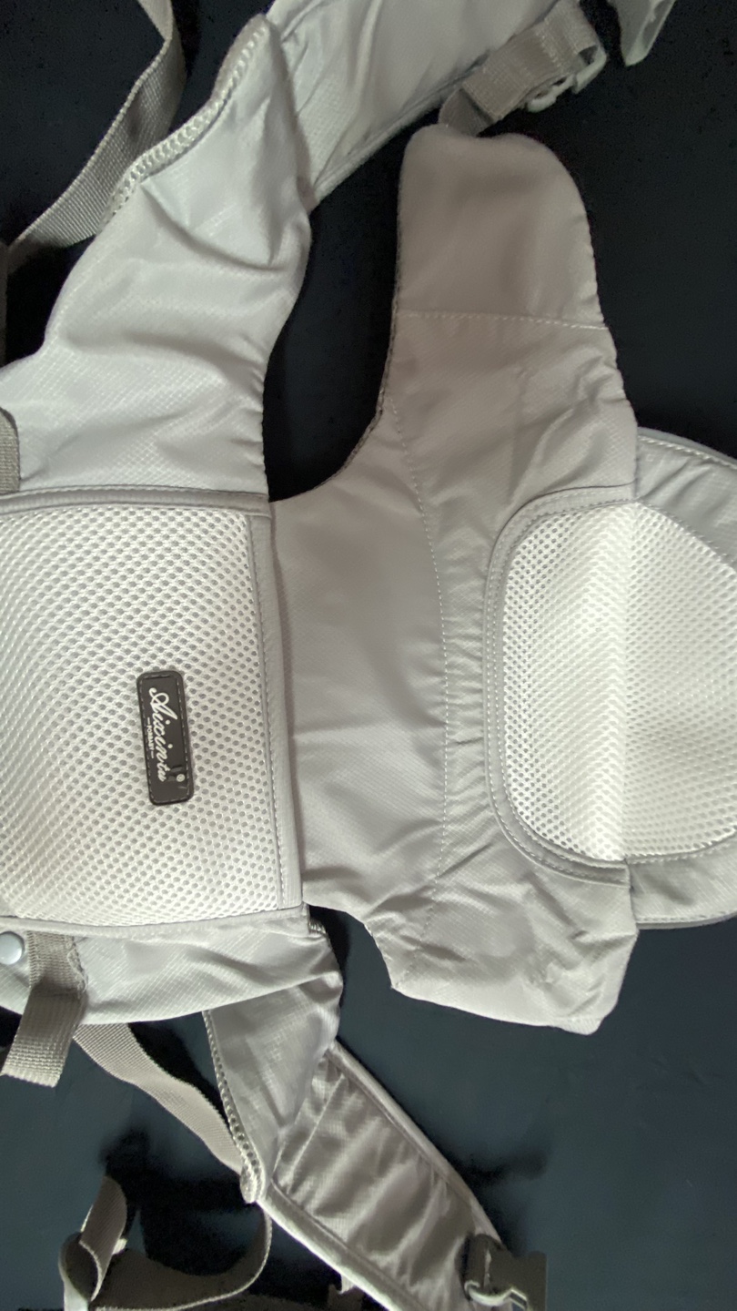 Baby Carrier - Adjustable Ergonomic Design - photo 2