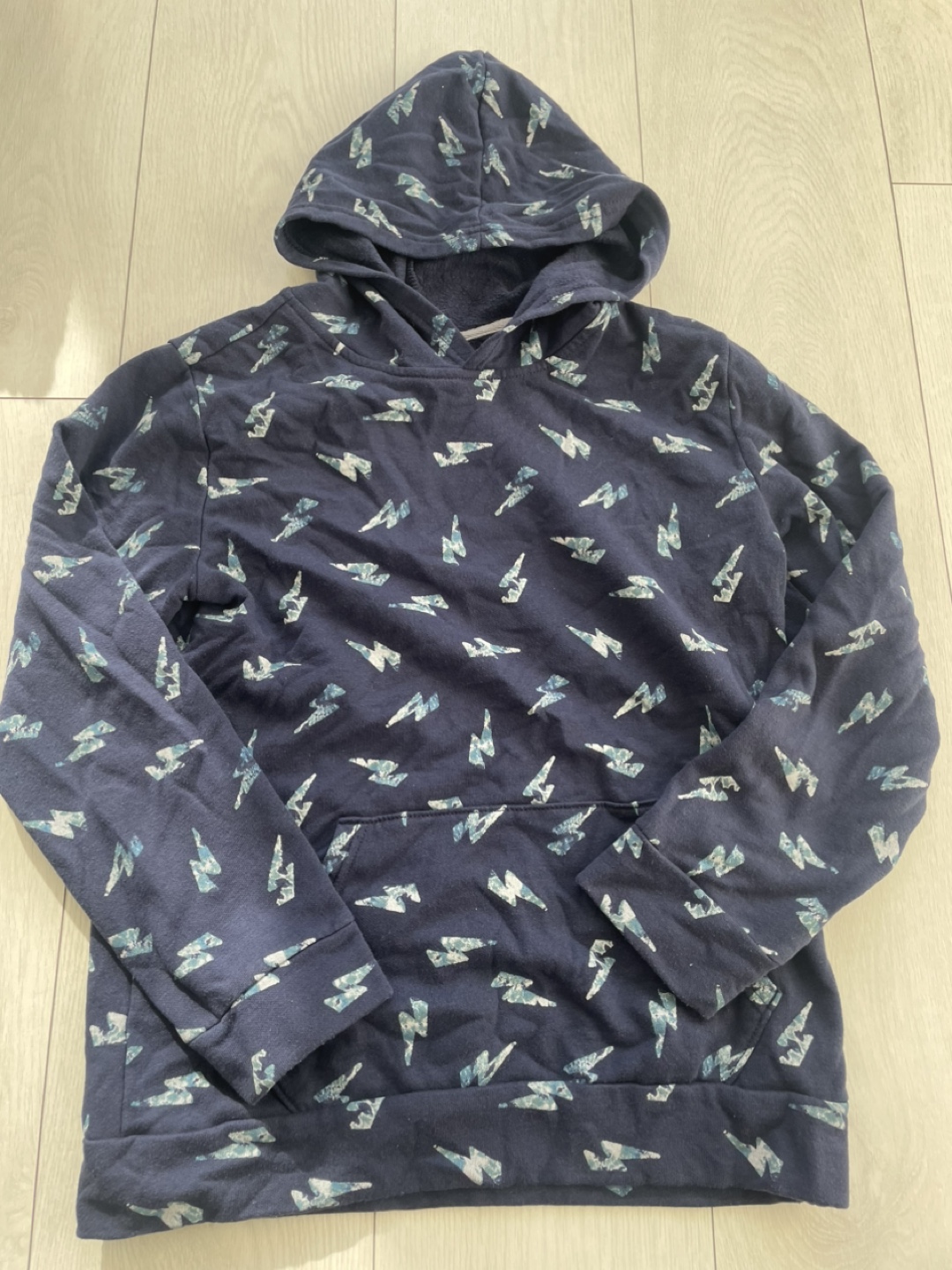 Boys' Hoodies size 14-16- Bundle of 9 - photo 4