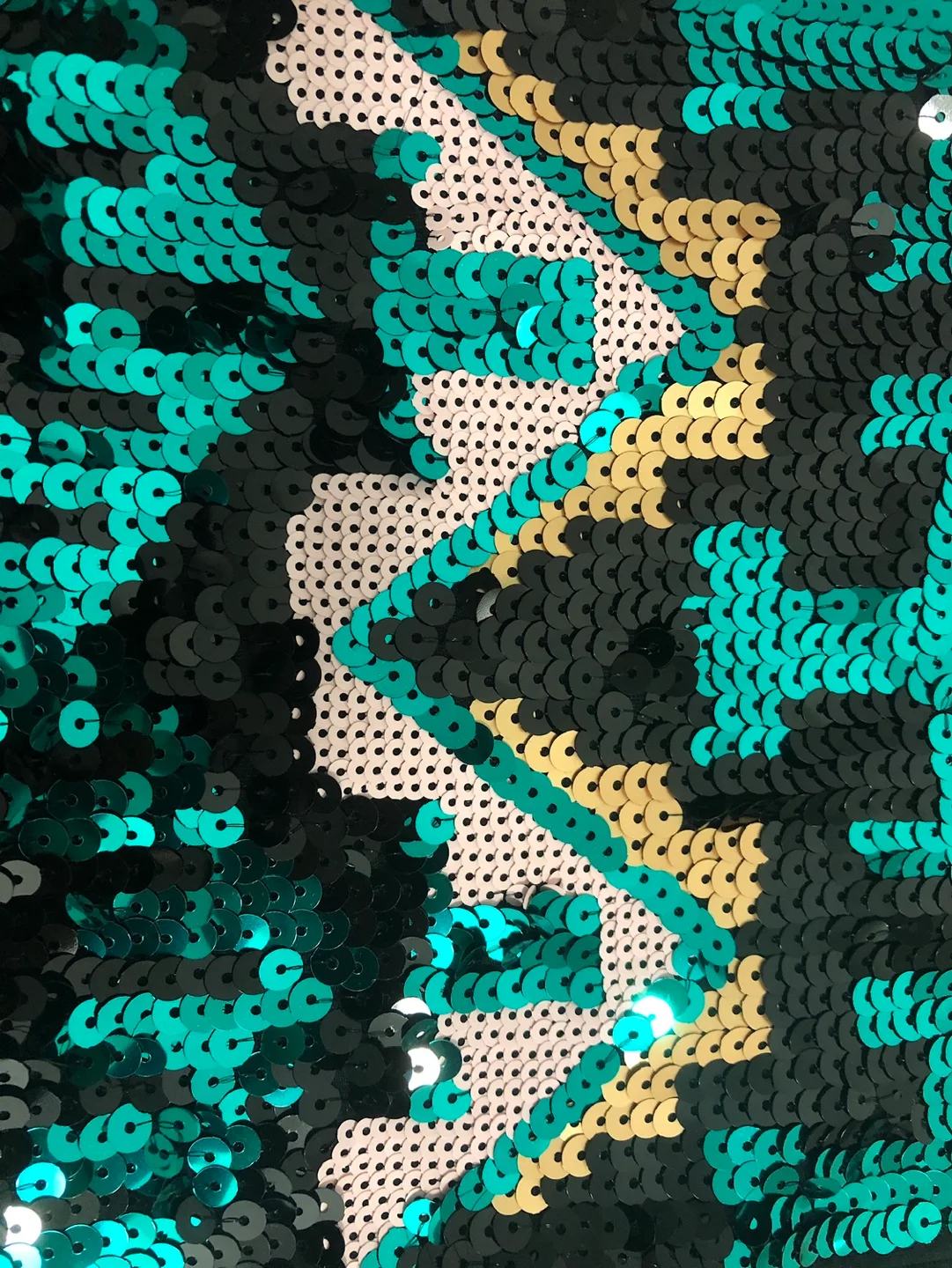 🥕 H&M Women's Sequin-embellished sleeveless top, size XS image indicator(3)