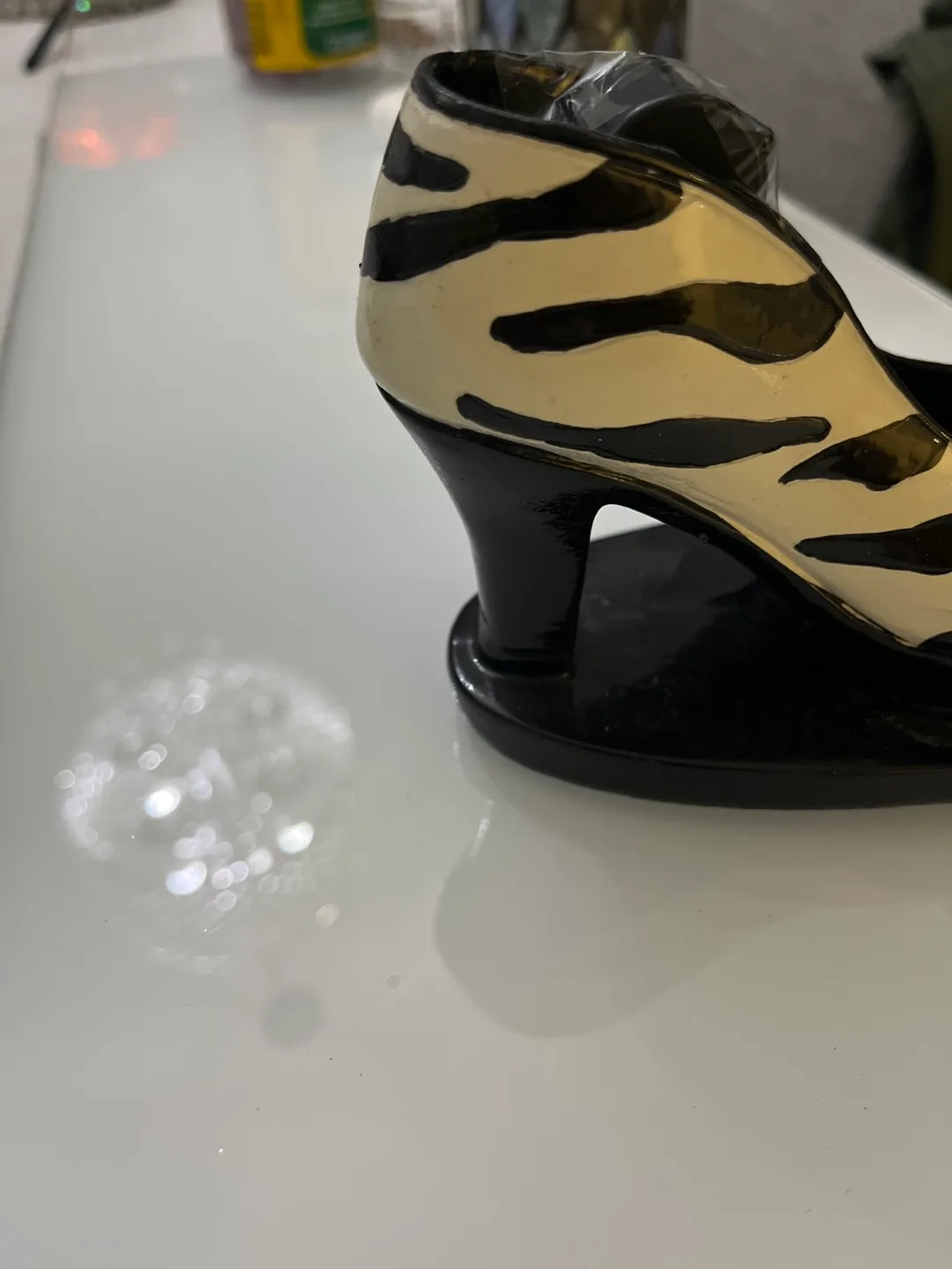 Zebra Print High Heel Tape Dispenser image indicator(2)