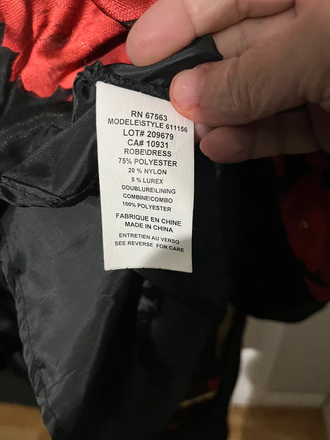 Gorgeous Laura Black and Red Floral Dress Size 18 🥕 image indicator(3)