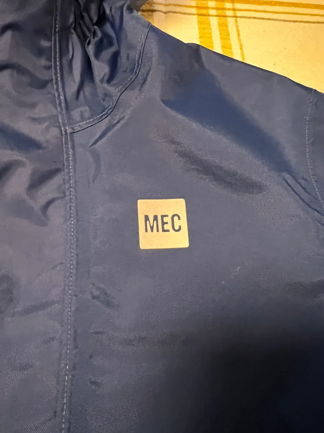 MEC Kids' Blue Rain Jacket image indicator(2)