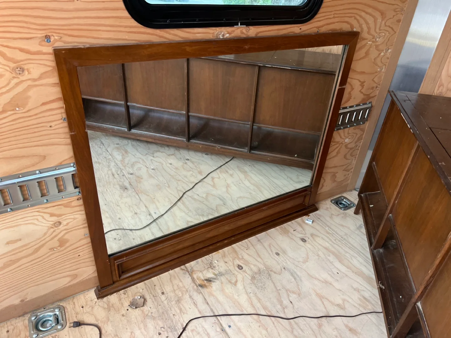 Vintage Wooden Framed Mirror image indicator(3)