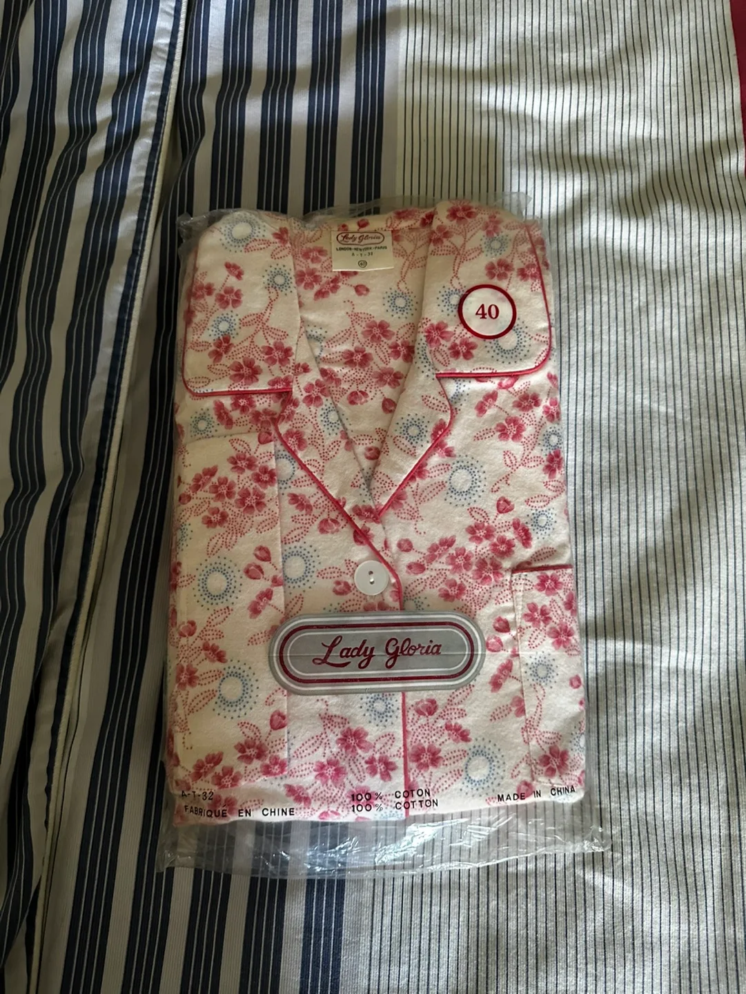 Vintage Lady Gloria Pajamas thumbnail