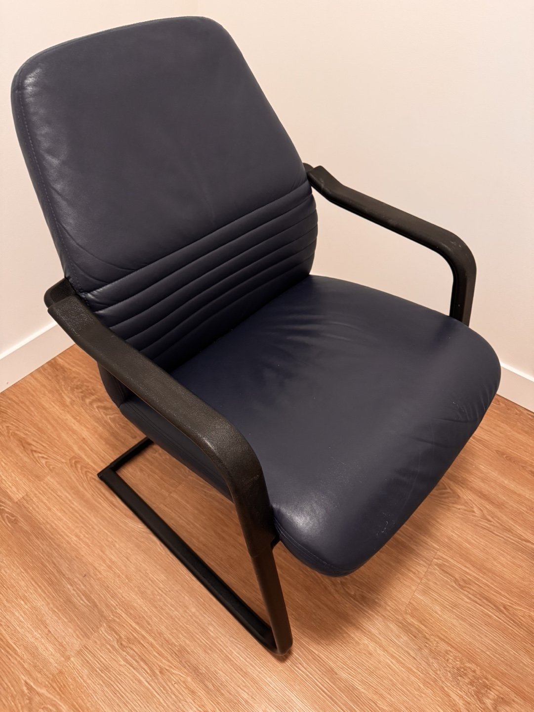 Dark Blue Leather Office Chair - photo 3