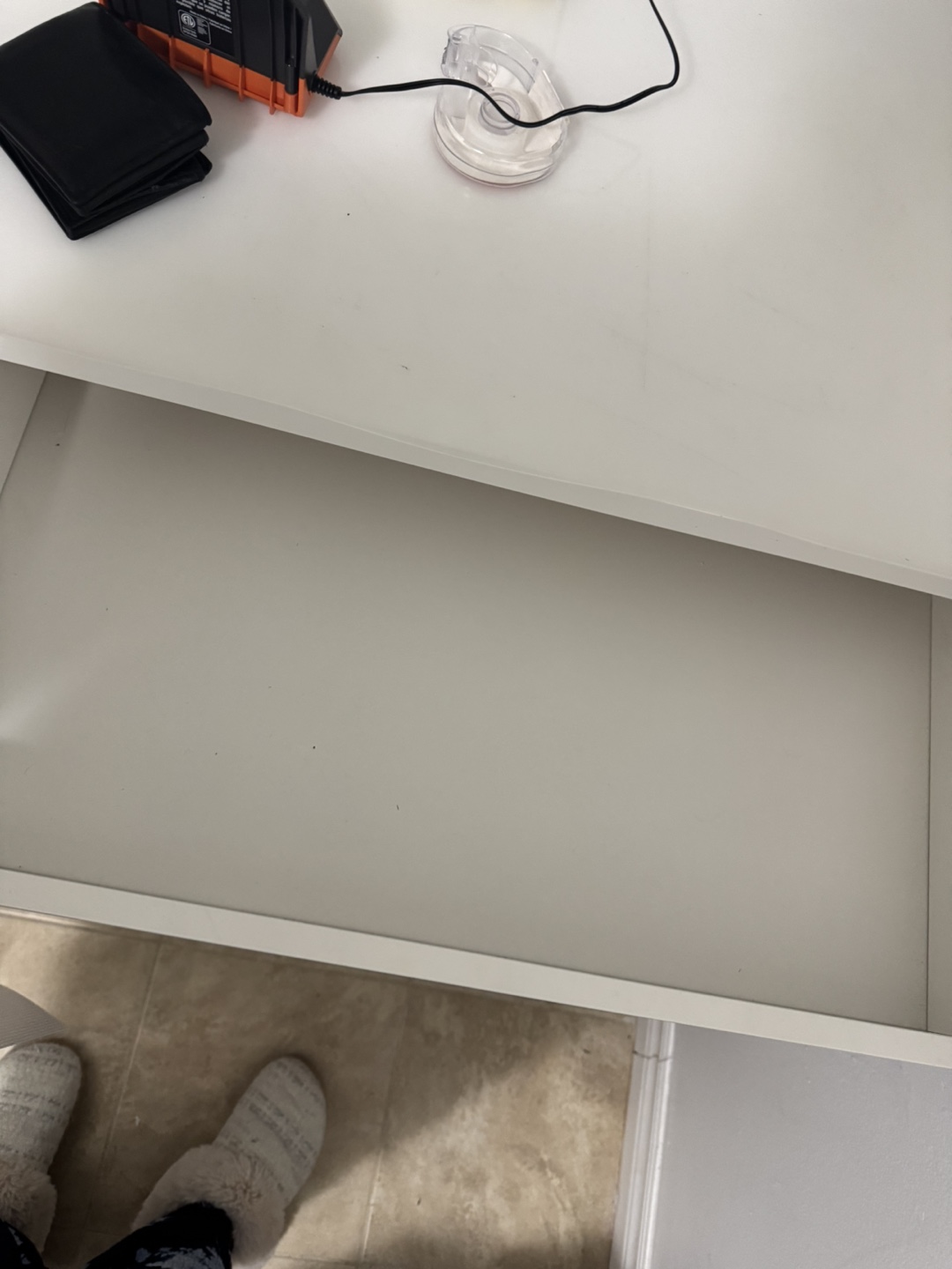 White Computer Desk with Hutch - photo 3