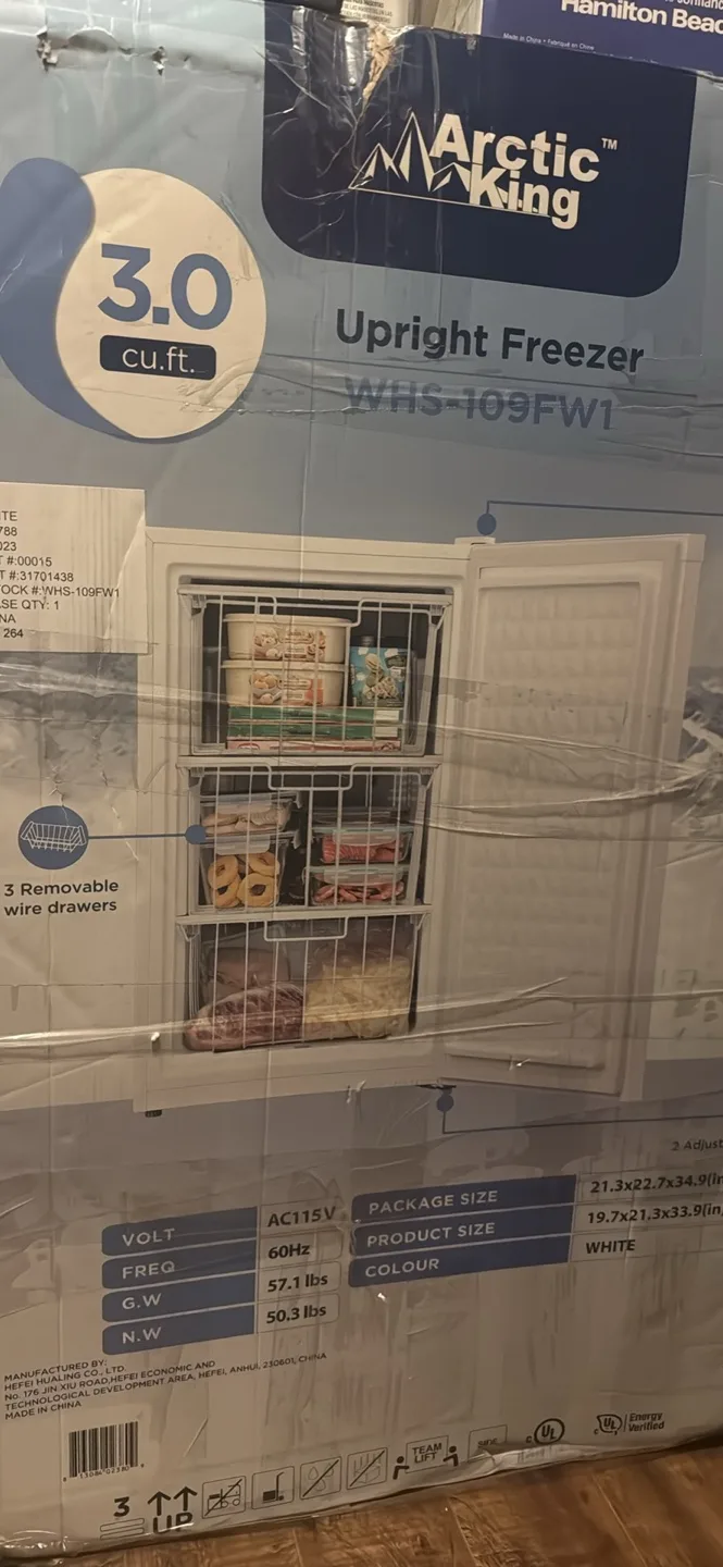 Hamilton Beach 3.3 cu.ft  3.0 cu.ft Upright Freezer thumbnail