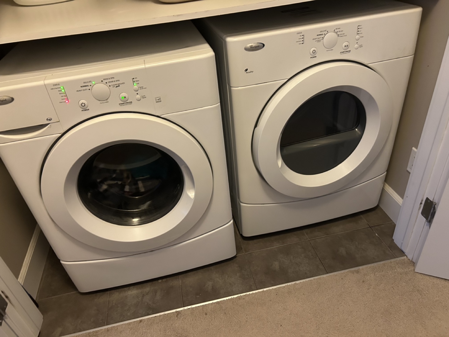 Whirlpool Washer and Dryer Set