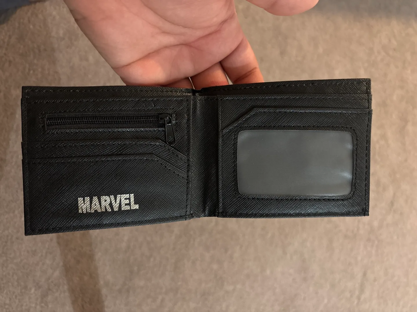 Spiderman Wallet + Marvel Wallet image indicator(2)